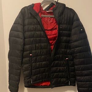 Tommy Hilfiger Men's Black and Red Puffer Jacket